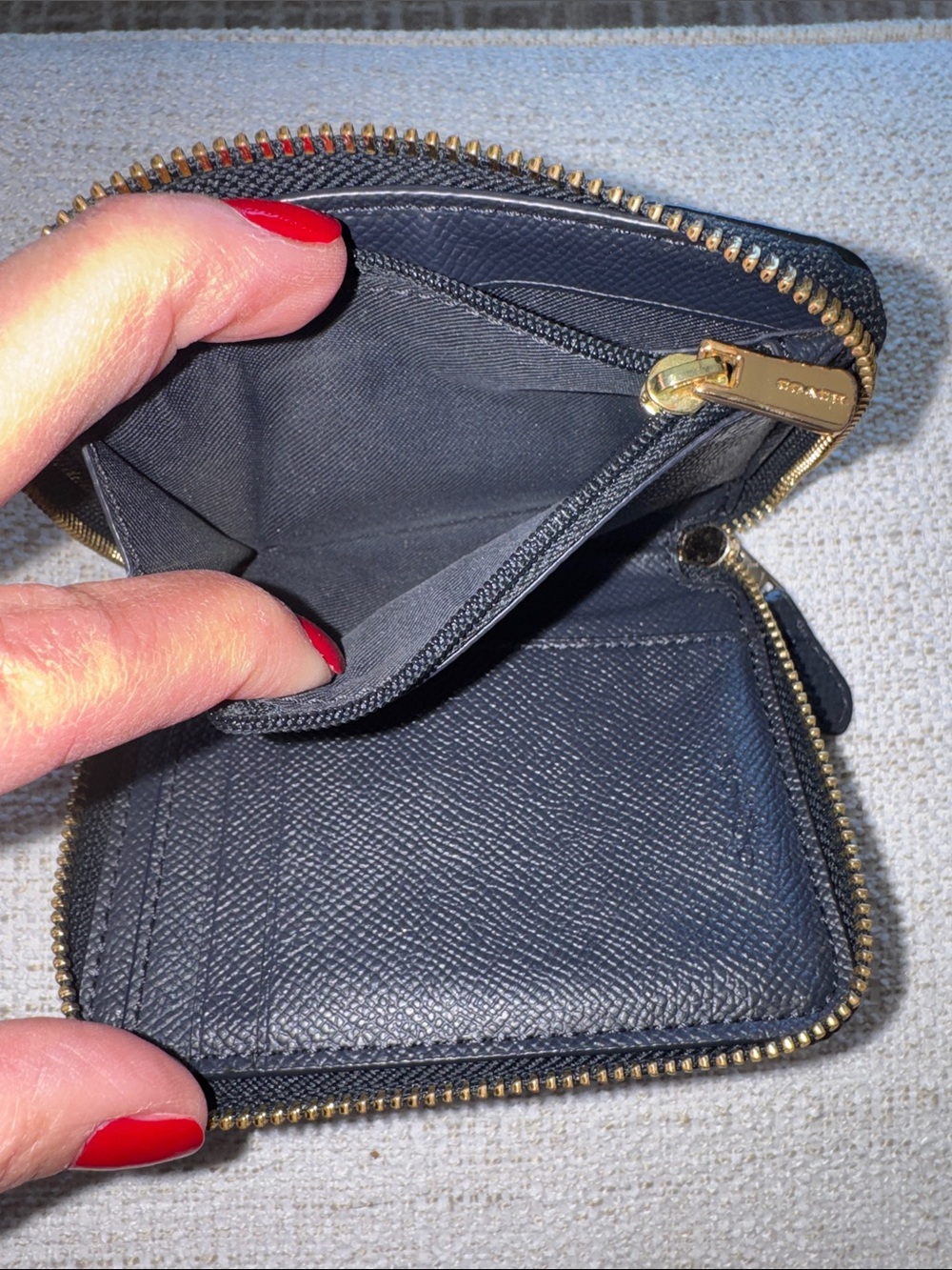 COACH Small Zip-Around Travel Wallet black leather gold hardware bifold - Picture 9 of 14